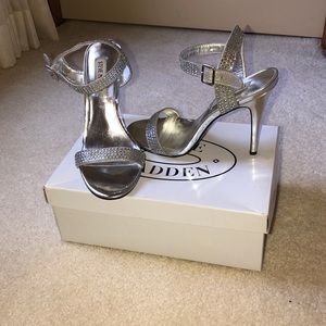 Steve Madden silver heels